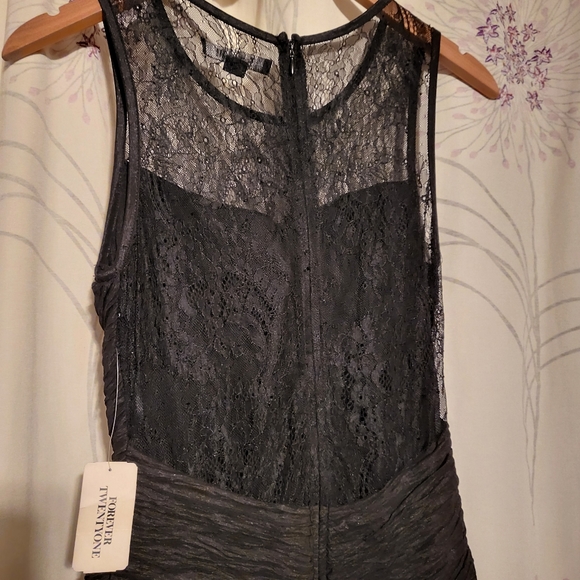 Forever 21 Sleeveless Bodycon Dress NWT - Picture 4 of 12